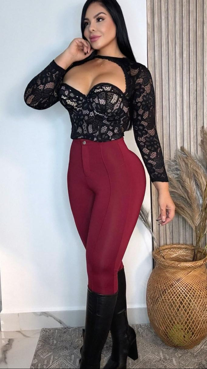 💞 Leggins Majestic Sculpt con Faja Interna🍑 Moldea y Realza Tu Figura ✨ Te obsequiamos 🎁 un Top + Envió Completamente Gratis 🤩