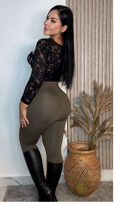 💞 Leggins  Majestic Sculpt con Faja Interna – ¡ Moldea y Realza Tu Figura ✨ Te obsequiamos 🎁 un Top + Envió Completamente Gratis 🤩